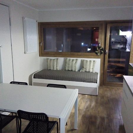 Cielo Alto Studio Apartment With Wifi Брей-Червінія Екстер'єр фото